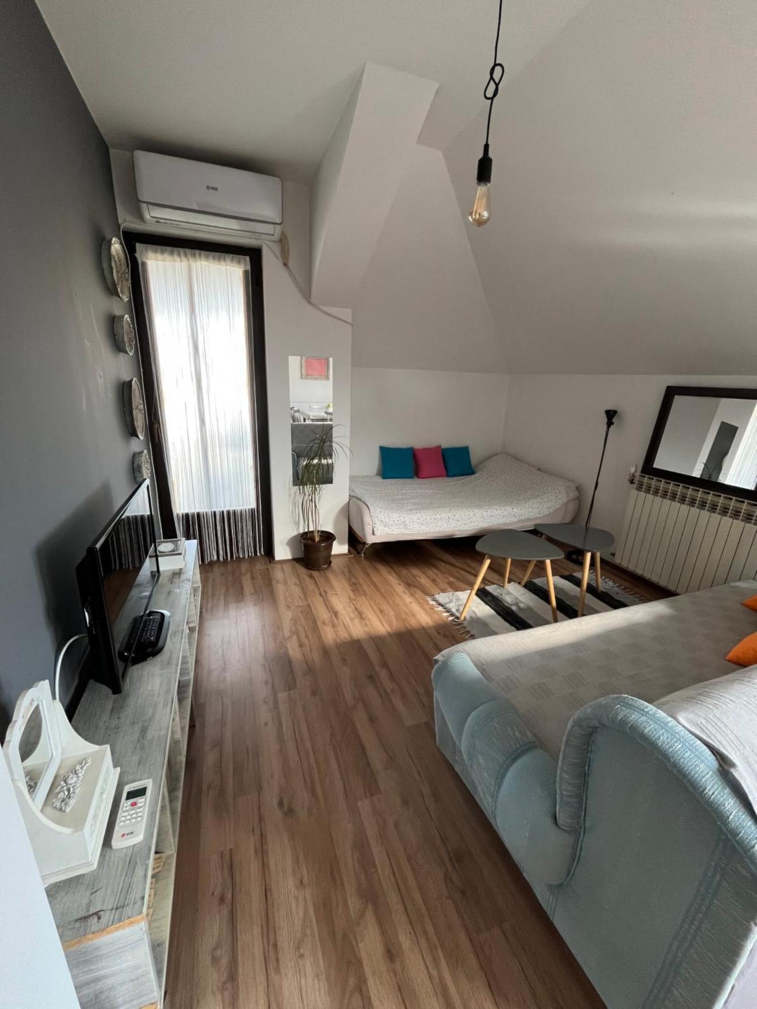 Stan Na Dan Loznica Apartment Exterior photo